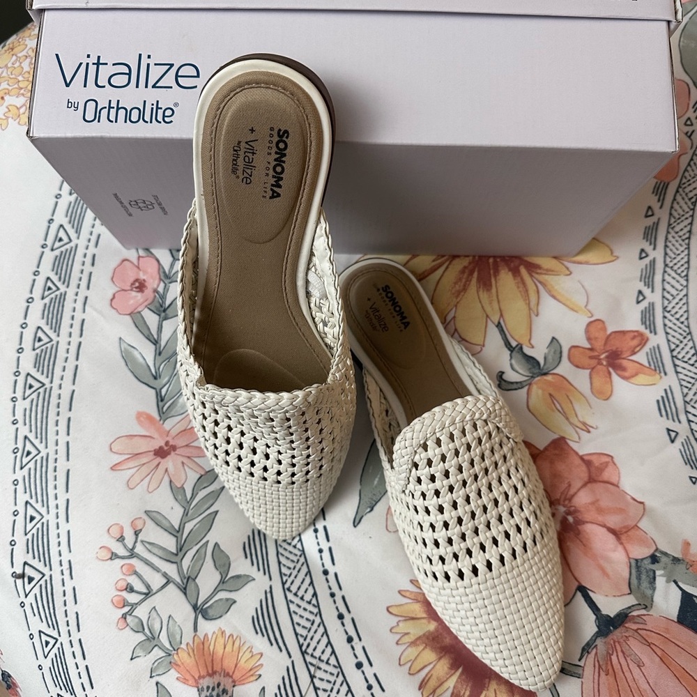 Sonoma goods for life Vitalize by Ortholite White Wicker Pointed Mule Flat mule